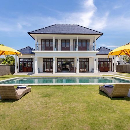 Villa Besakih 5Br, 5 Mins To Beach - Canggu Exterior photo